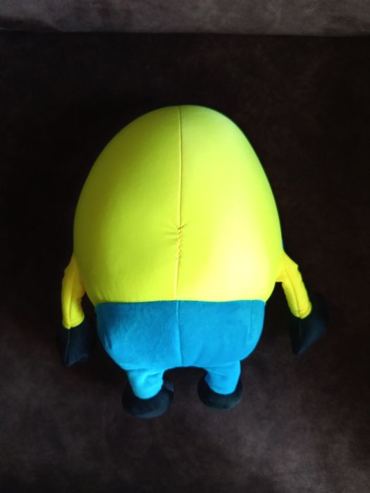 Продам игрушку антистресс Миньона  30*20
