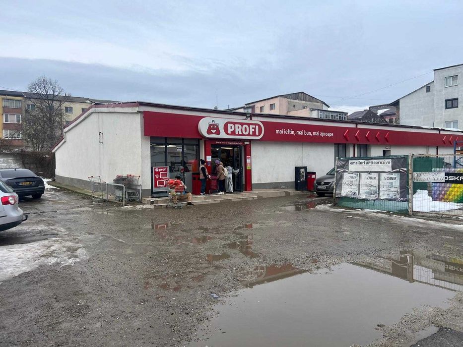 Vand spatiu comercial localitatea Sascut, judetul Bacau
