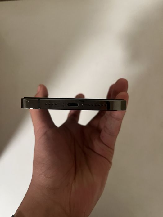 Продам iphone 12 pro max