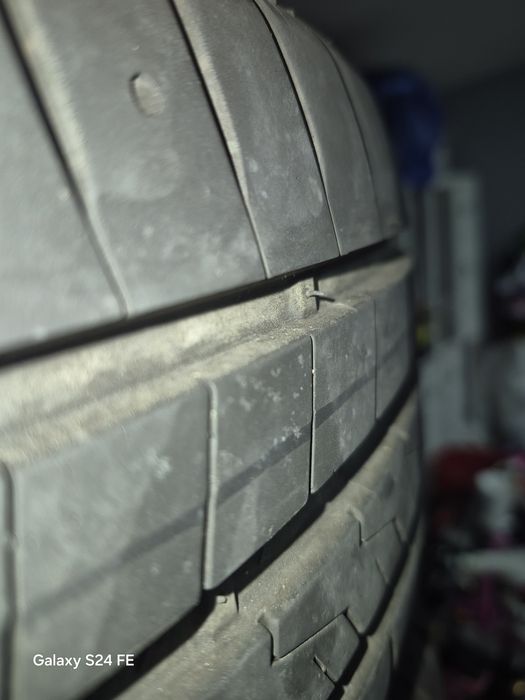 Vand jante Golf 4 cu anvelope ca noi