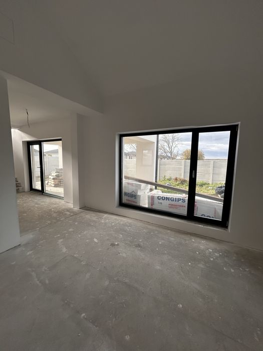 Casa de vanzare strada Dara