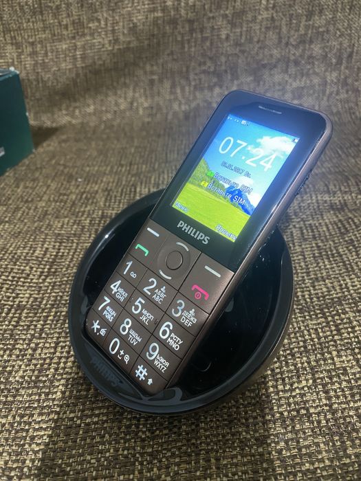 Philips E331 телефон простой