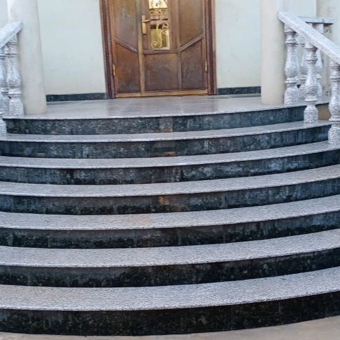 Травертин гранит мрамор балесина перила