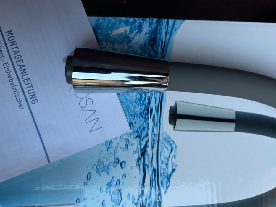 Baterie de bucătărie nouă de foarte bună calitate