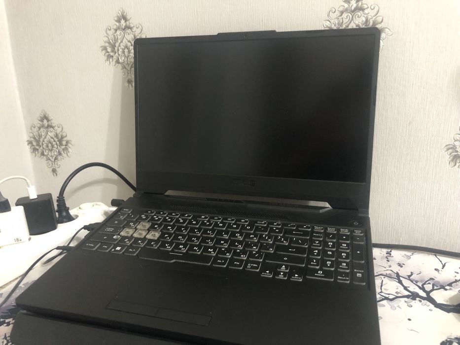 Asus tuf gaming f15 FX506HC