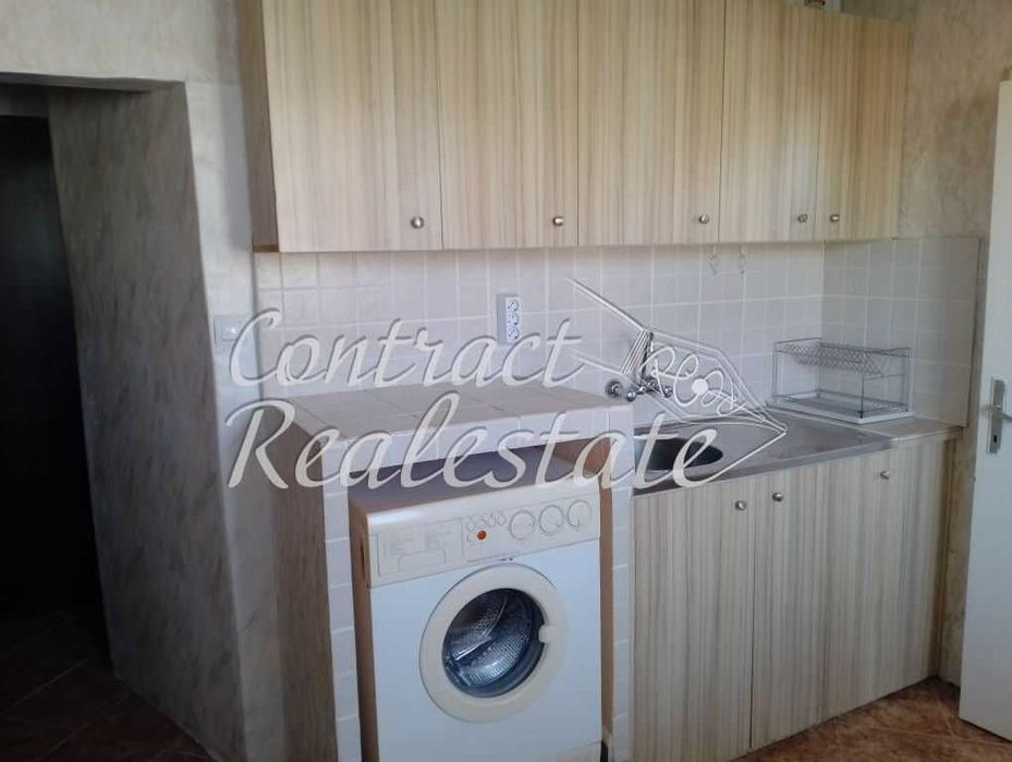 Дава се под наем Двустаен апартамент в Варна, Цветен квартал - 40 кв.м за 229.5 € - Снимка #1