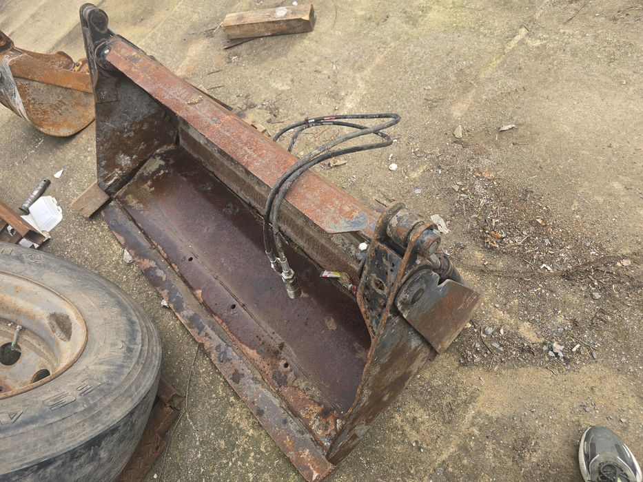 Кофа 3в1 за мини челен товарач (бобкат)