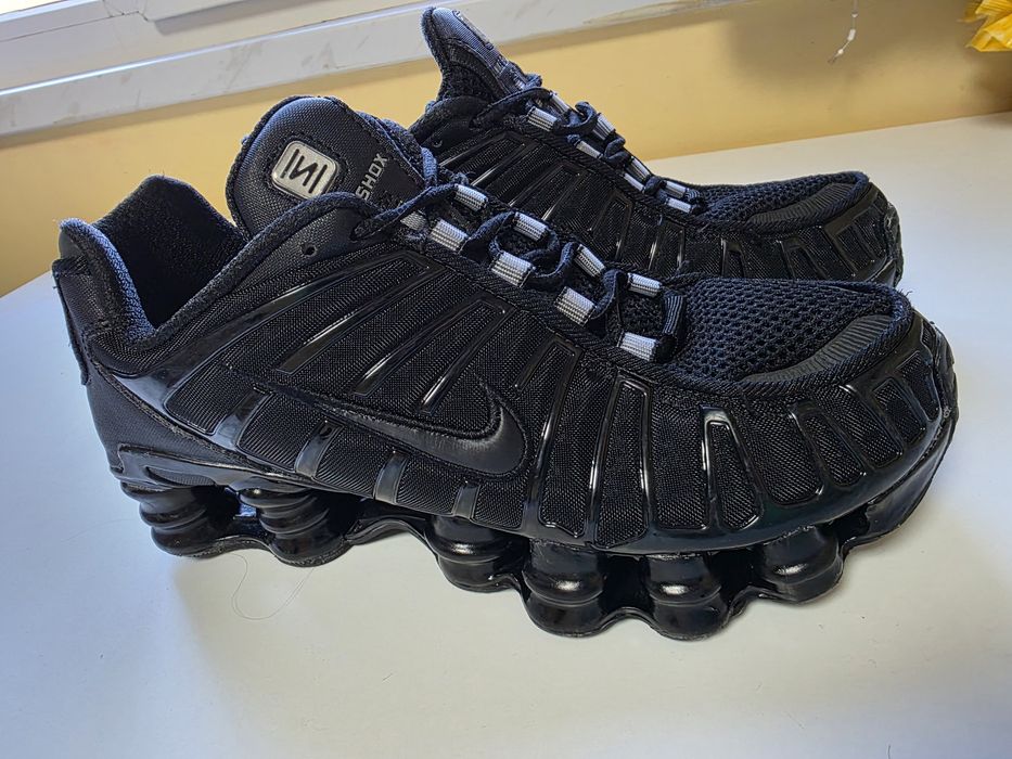 Nike 40 номер
Shox TL sneakers