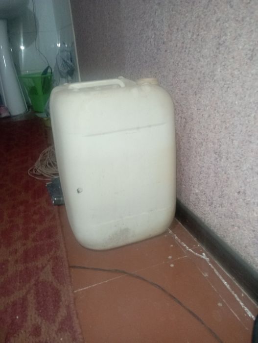 Пластиковые канистра
