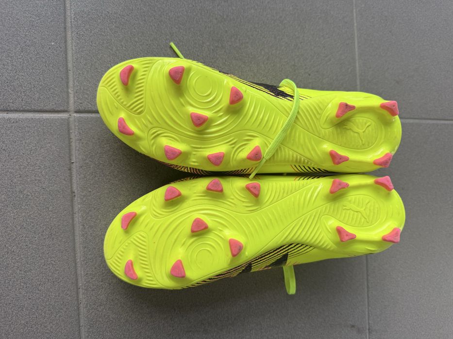 Ghete de fotbal Puma marimea 37