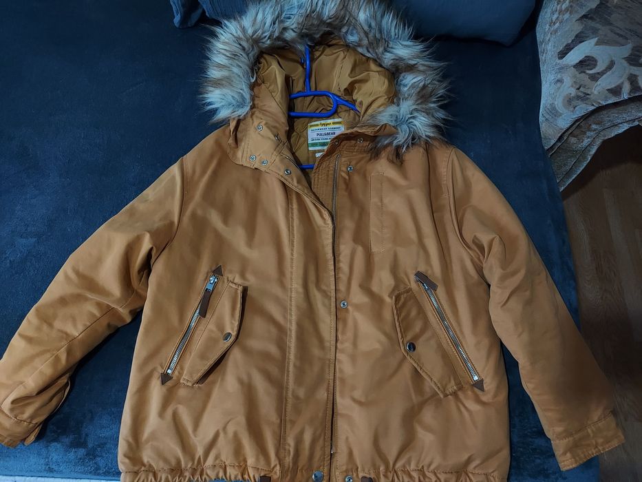 Parka muștar Pull&Bear