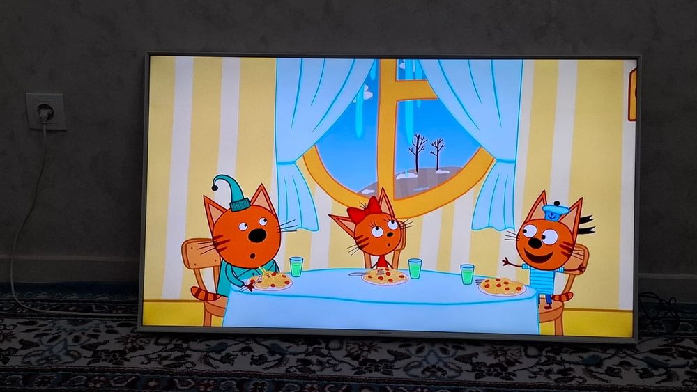 продам телевизор смарт 48 диагональ