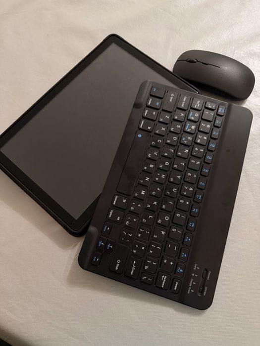 Продам планшет 17 pro max