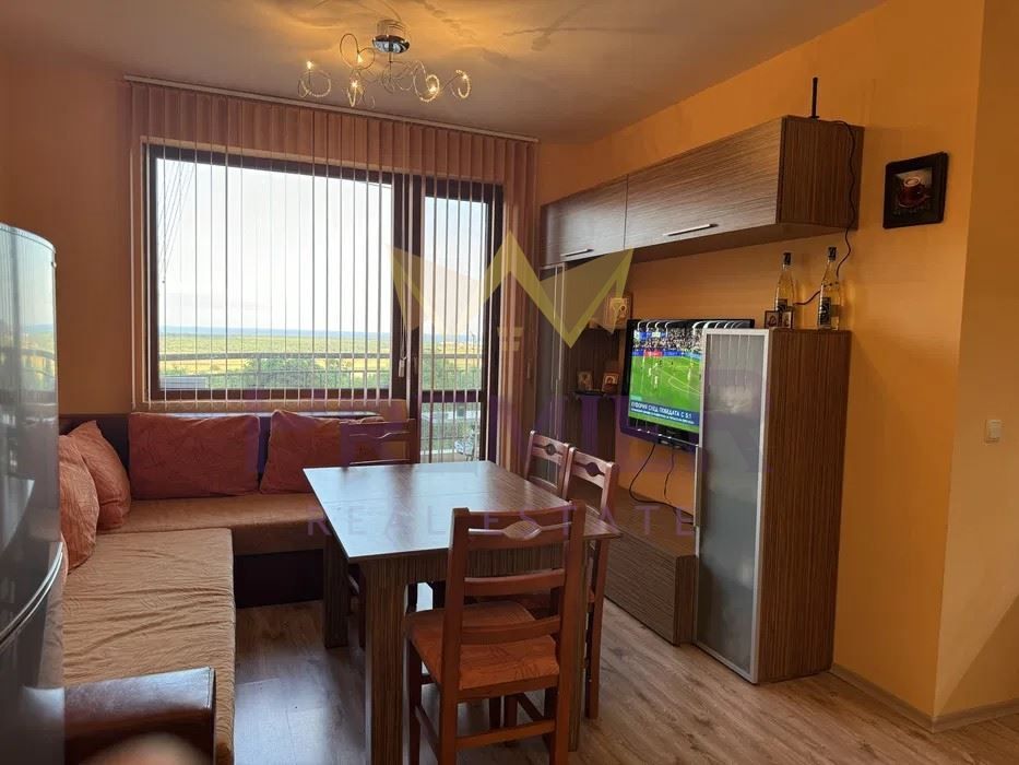 Тристаен апартамент