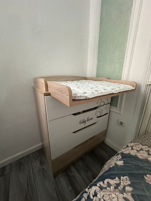 Комод детский срочно .