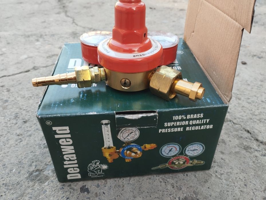 Редуктор пропановый.Производство Россия.Оба новые.