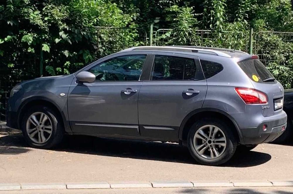 Nissan Qashqai 2010 – 4x4, 2.0 Diesel, Euro 5 –4500 euro