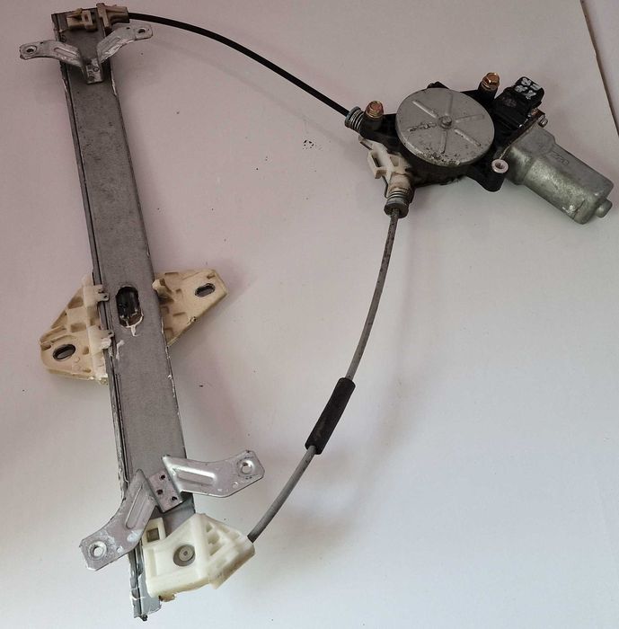 Преден Десен Стъклоповдигач Стъклоподемник Хонда Акорд 7 Honda Accord