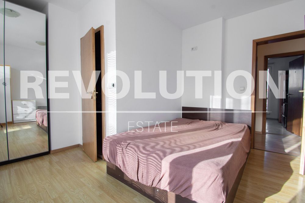 Дава се под наем Четиристаен апартамент в София, Младост 1А - 150 кв.м за 1000 € - Снимка #5