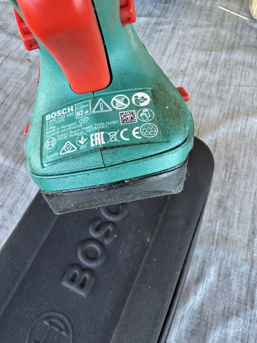 Foarfece electrice de iarba