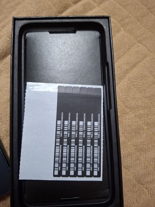 Продам Samsung s22