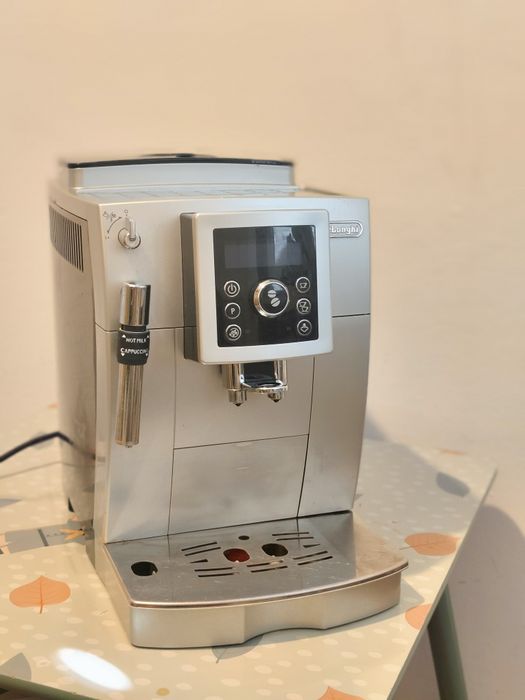 Aparat cafea Delonghi