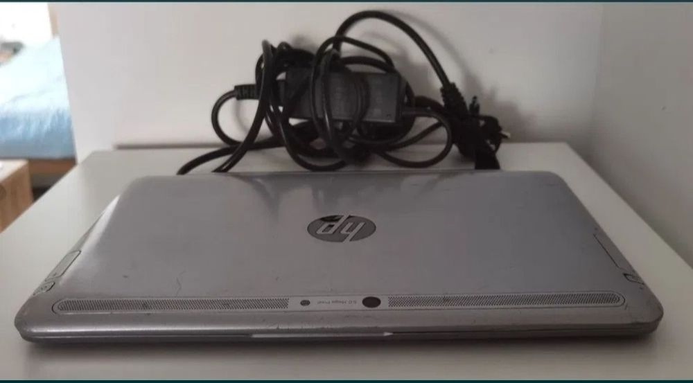 Laptop tabletă HP Elite X2 1011 G1 cu tastatură luminată Windows 11