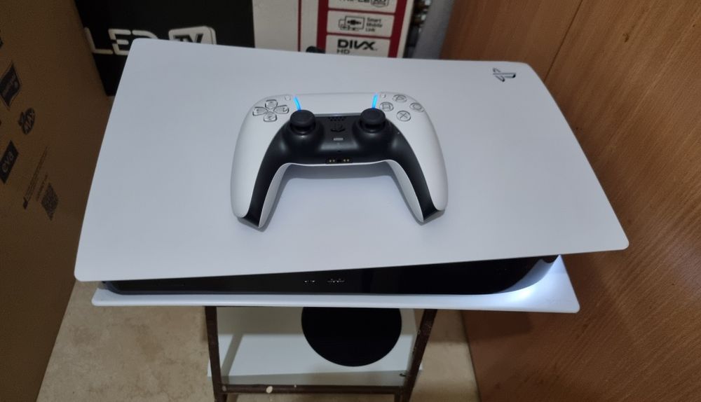Playstation 5 disc edition plus jocuri