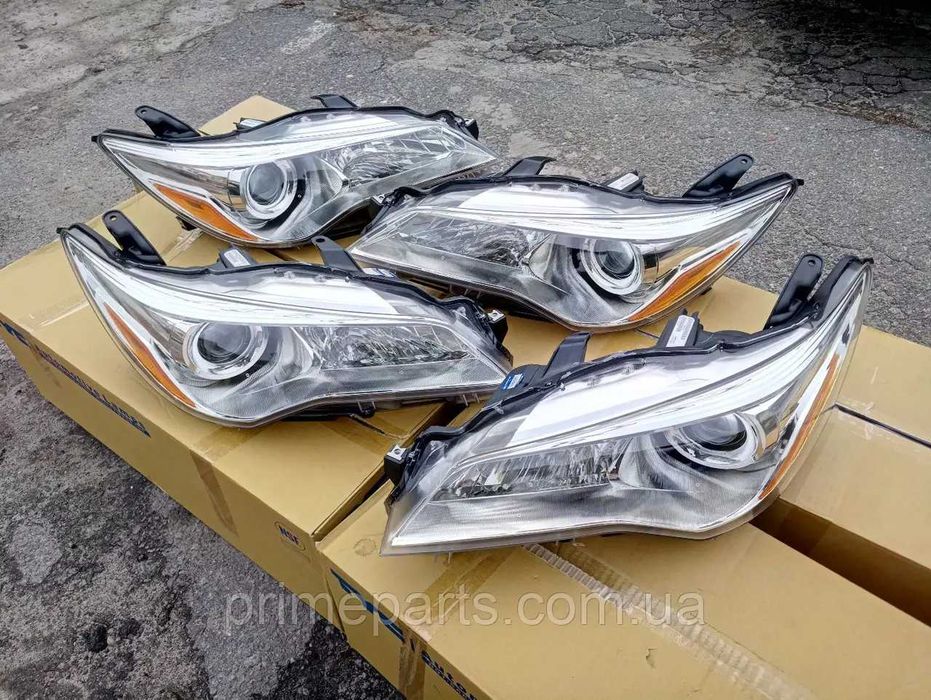 Фара левый\правый Toyota Camry 55 USA SE\Тойота Камри 55 USA SE