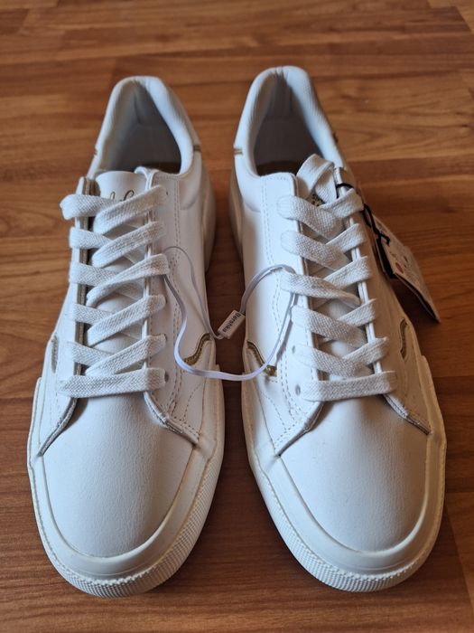 Adidași de dama modele diferite