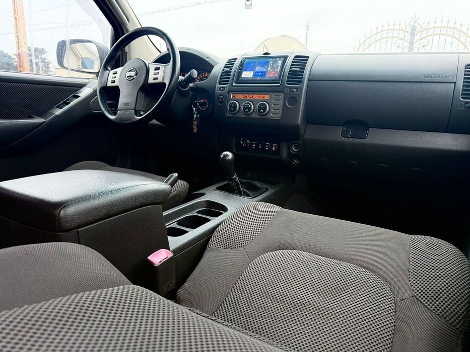 Navara D40 modificata 4x4/low/high/blocabil