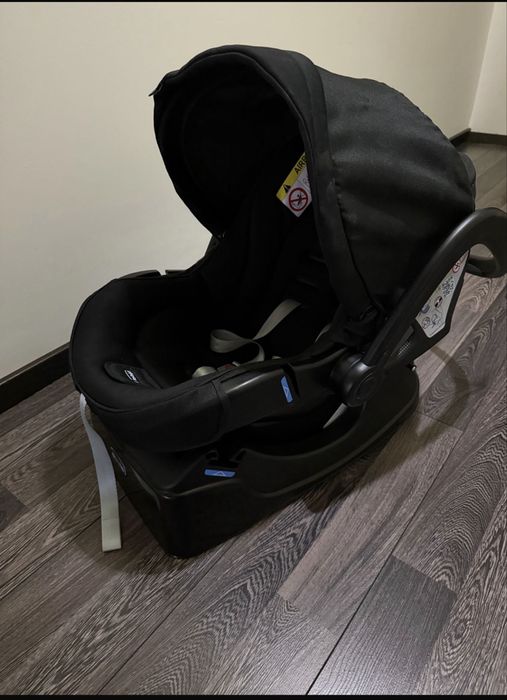 Vand scaun auto pentru copii.