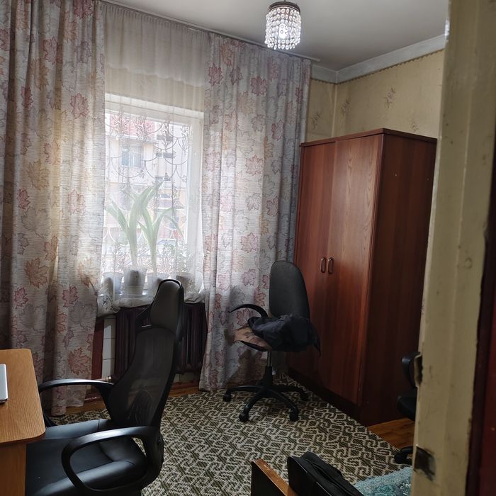 Юнусабад-17 улучшенная планировка. Можно и в Ипотеку. 4/1/5.