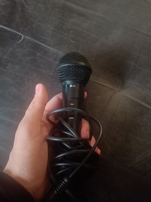 Продам микрофон Lg
