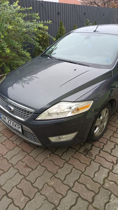 Vând Ford Mondeo mk4