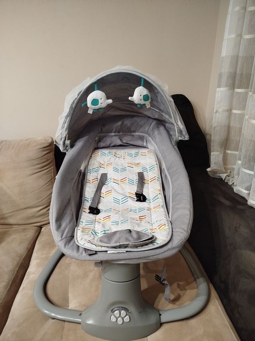 Детска люлка със звук и песнички