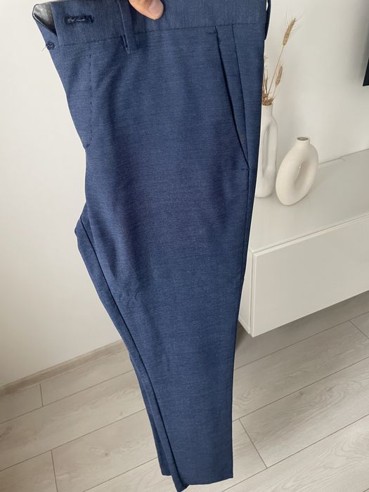 Sacou elegant si pantaloni Zara