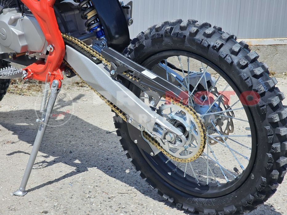 Кросов мотор 160 кубика Upbeat Чист крос 160cc с ел. стартер. НОВ