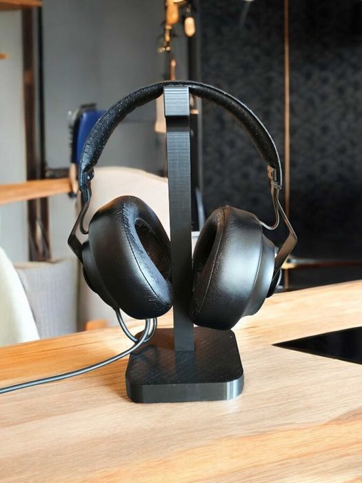 Стойка за Слушалки