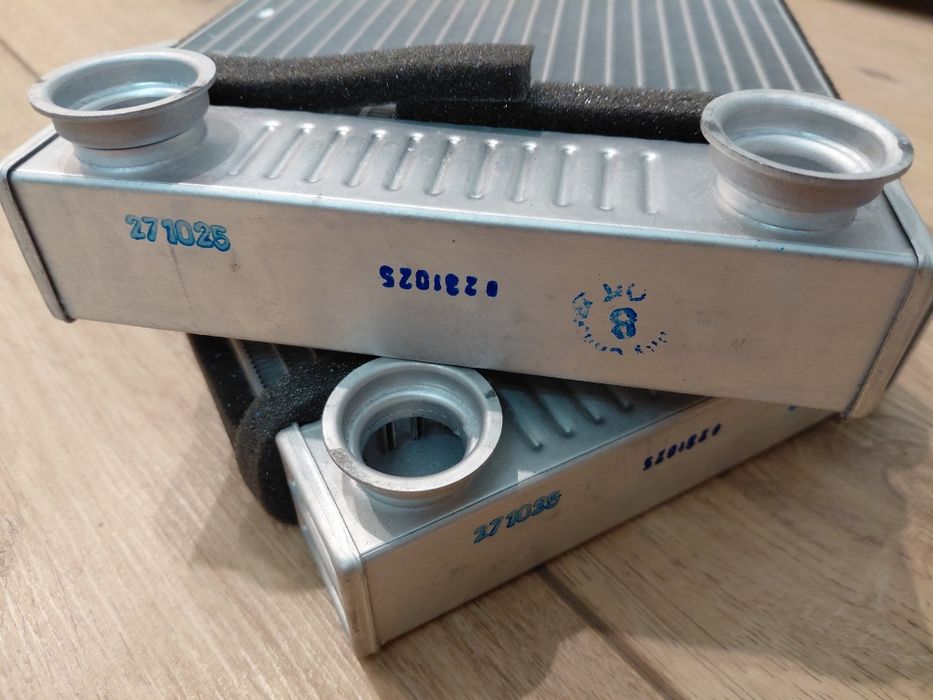 продам радиатор печки от кобалта