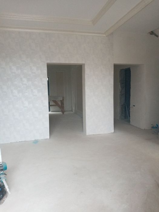 Продаю срочно 120 000$ З сотка 2  хол, 1  зал, 4 спал., 1 кухн