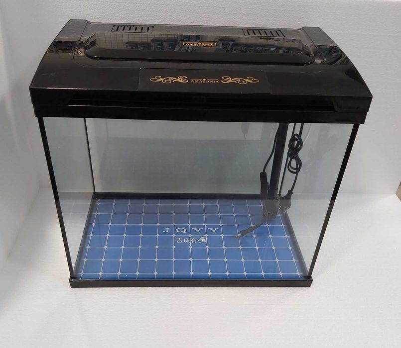 Аквариум 60 литра - оборудван