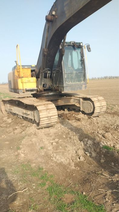 Ekskavator 11000 soat ishlagan