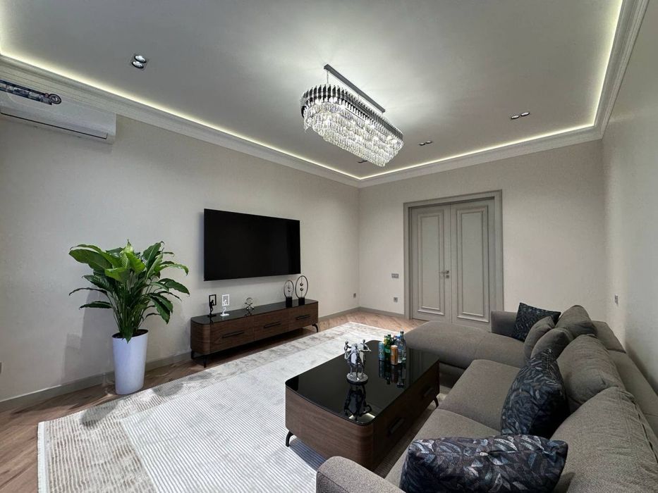 4/7/10 Мухташам метро Минор, Финансовый институ