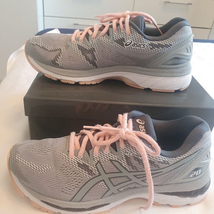 Adidasi OAsics mas 41,5