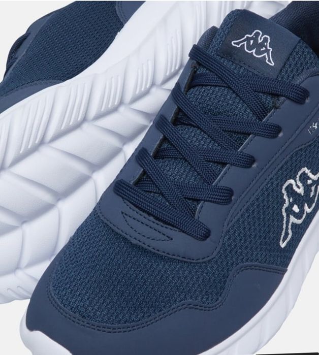 Продавам сникърси Kappa