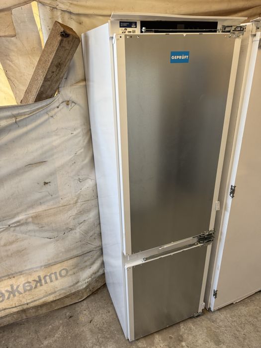 Хладилник за вграж. LIEBHERR A++ No frost Като нов  Germany Гаранция
