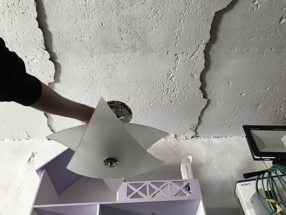 Продам Стильная Люстра