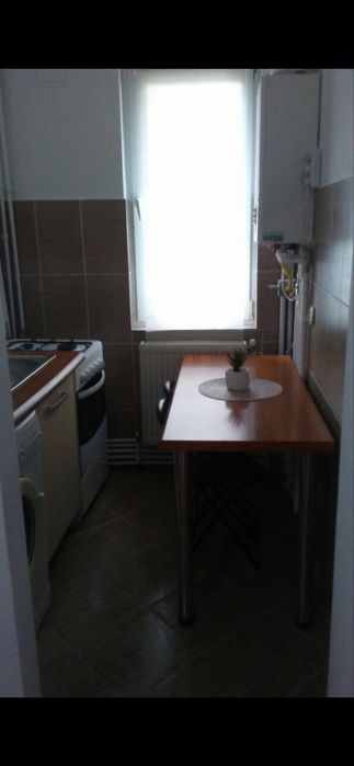 Inchiriez apartament doua camere neacsu — fotografia 1