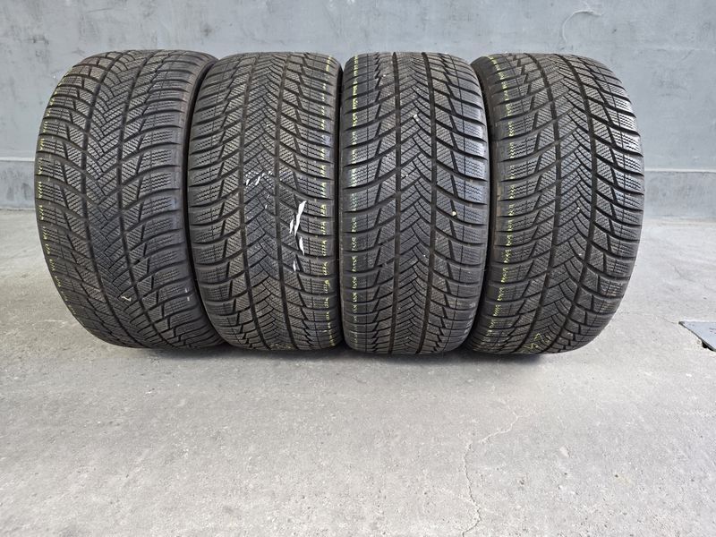 245/40/18 BRIDGESTONE 4бр